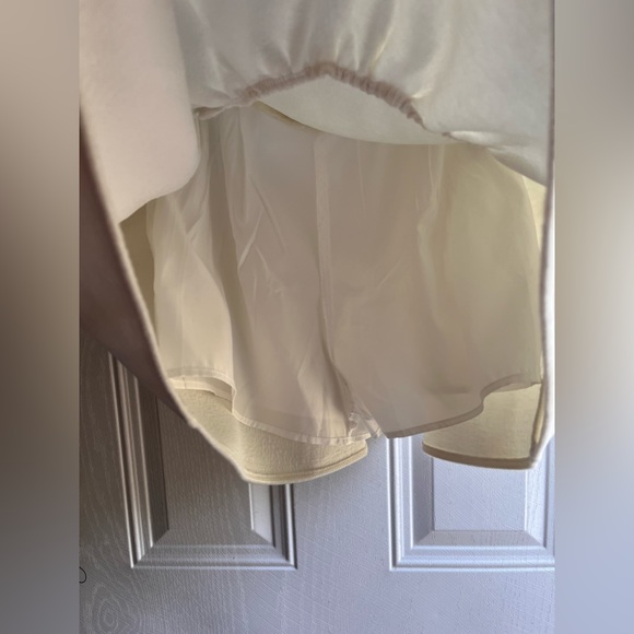 Y2K BRATZ style Winter Cloud Season Paris white cream black bow puffy mini skirt - Picture 8 of 10